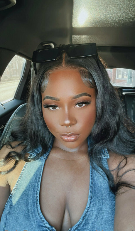 asmrwithnaomi best actress photos