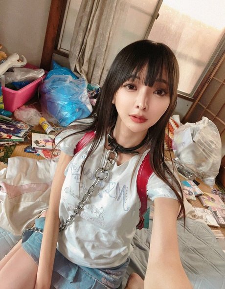 Tomooaty pornstar sex pics