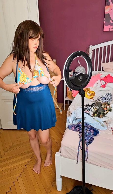 chicktrainer model art images