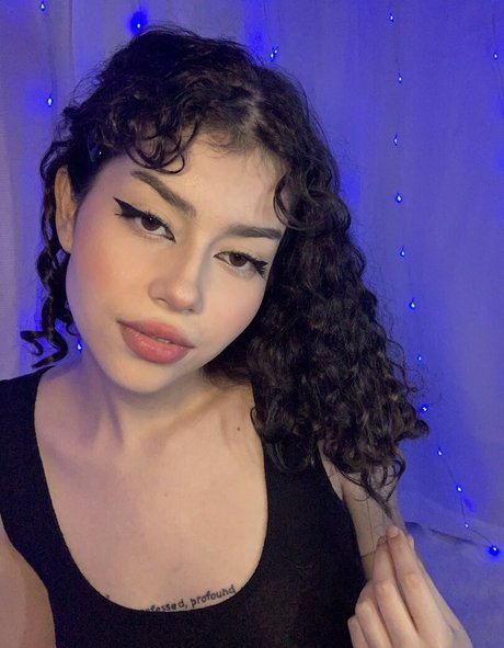 Daisyrot nice actress photo