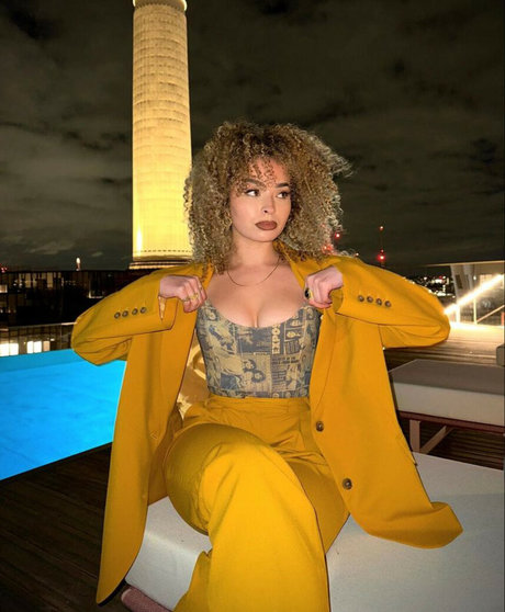 Ella Eyre best model picture