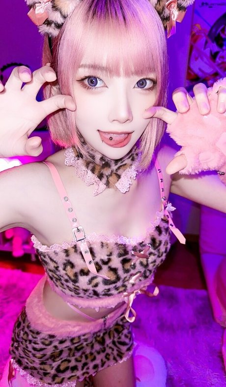 Ponyoouji sex model images