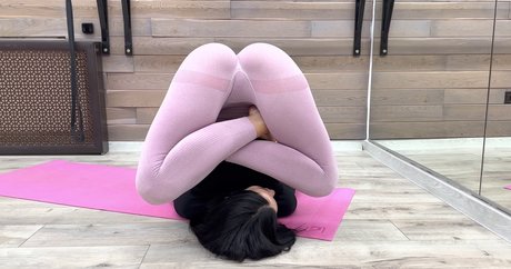 Flexible Beauties hd model pics