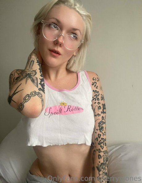 cherryyjones nice pornstar picture