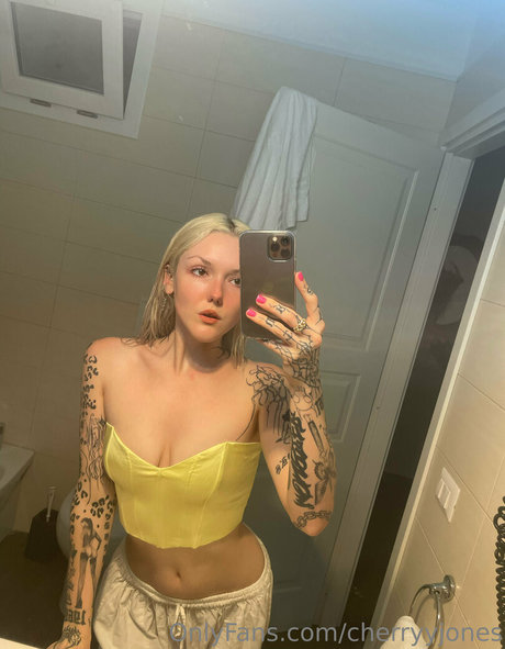 cherryyjones star pornographic pic