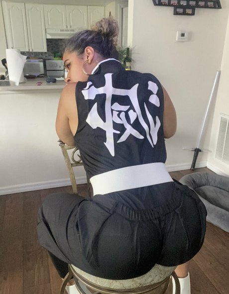 JustYeliz high quality actress images