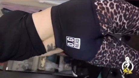 JustYeliz model exclusive galleries