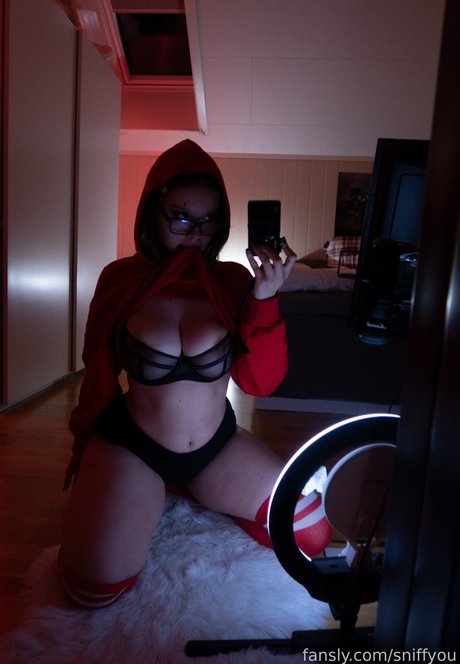 sniffyou porn model image