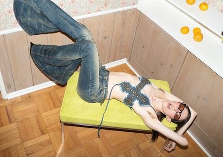 Caroline Polachek nice actress gallery