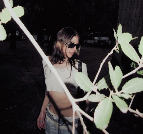 Caroline Polachek star pornographic img