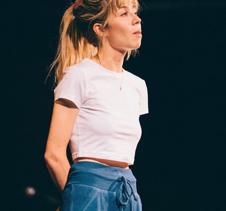 Jennette McCurdy perfect model archive