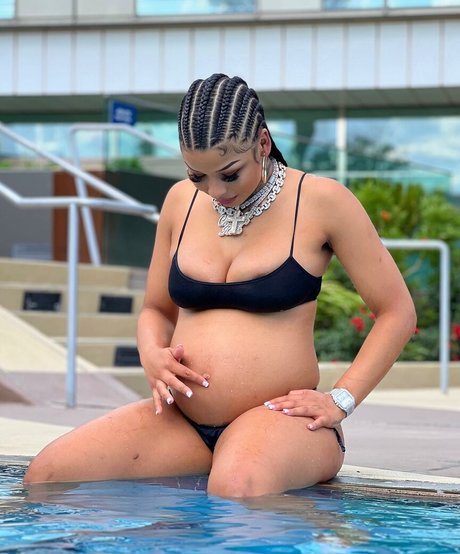 Chrisean Rock nude pornstar photos