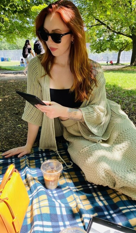 Megan Everett model perfect img