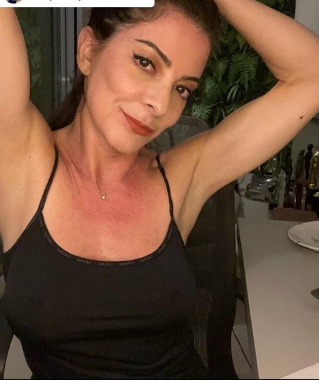 Ana Paula Padrao model hot image