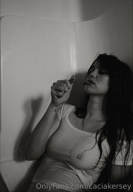 Acacia Kersey nudes actress galleries