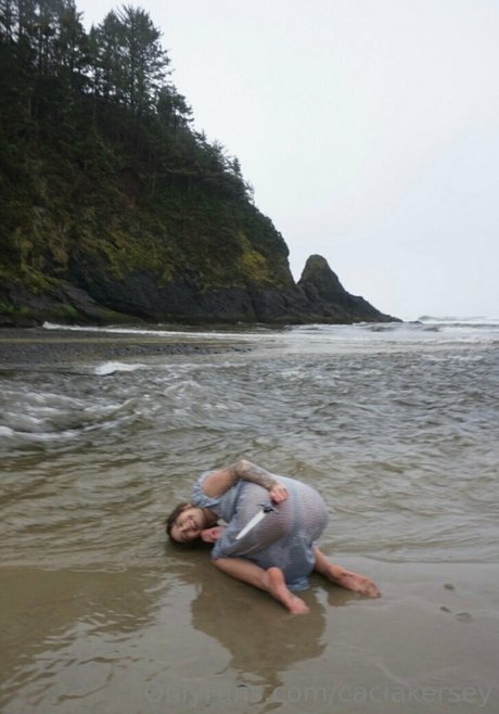 Acacia Kersey model exclusive pics