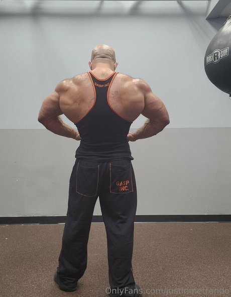 justinmetrando perfect model pics