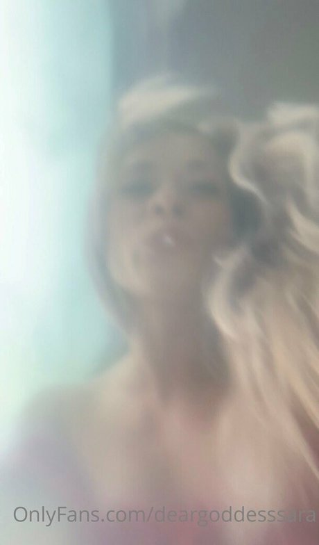 deargoddesssara beautiful star img