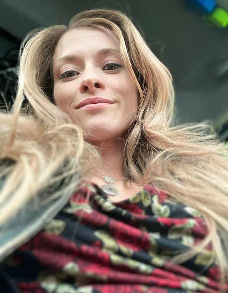 deargoddesssara exclusive pornstar archive