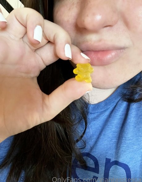 giantesstessa erotic model pictures