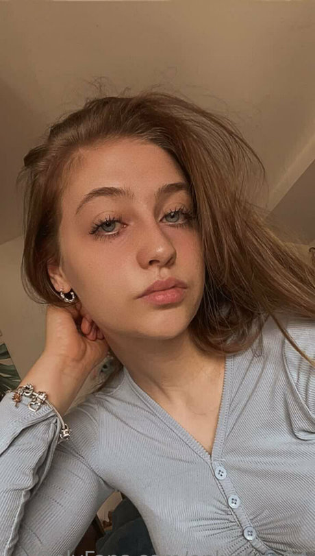 onlychey04 model hd img