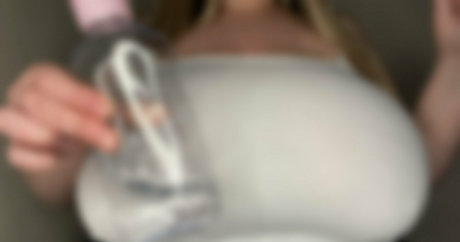 bustyqueen32m free nude star pictures