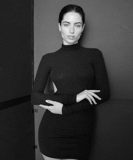 Renee Murden sex model pictures