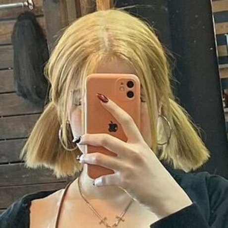 fraoula model pornographic pics