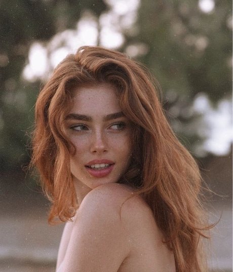 Eden Chanel star perfect images