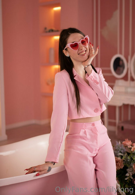 lilylong pornographic actress galleries