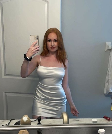 Burinski Twins model image