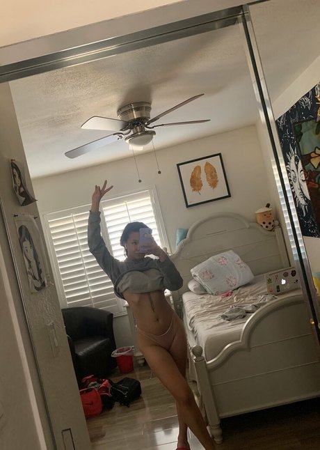 sakuratheforbiddenfruit model perfect galleries