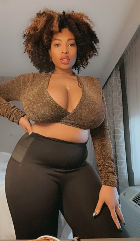 GoldenJans pornstar top galleries