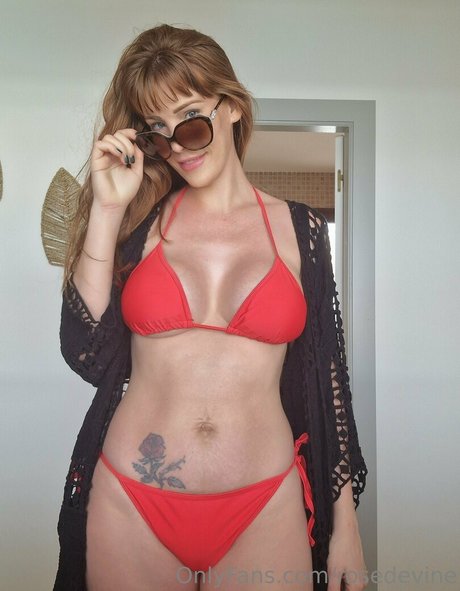 rosedevine nude star image