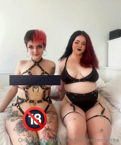 vanessastrawberryfree sexy pornstar pics