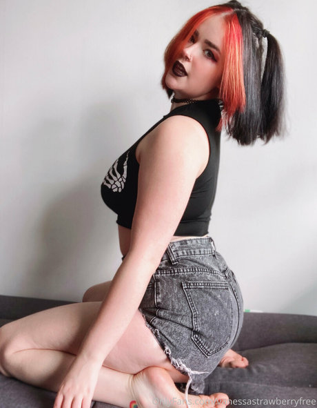 vanessastrawberryfree star xxx galleries