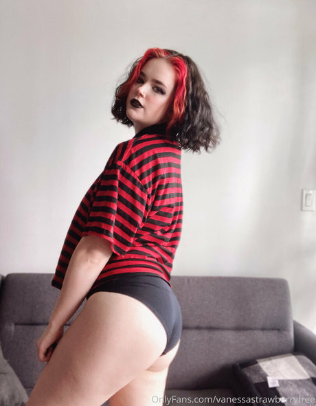 vanessastrawberryfree pornstar nice photos