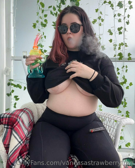 vanessastrawberryfree star perfect gallery