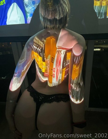 sweet 2002 model adult pictures