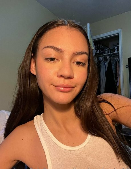 topcheerleader18 nude actress photo