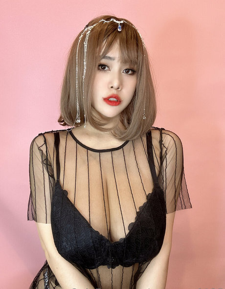 cutesww 0125 naked actress img