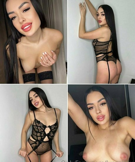 busty redhead teen onlyfans nude images