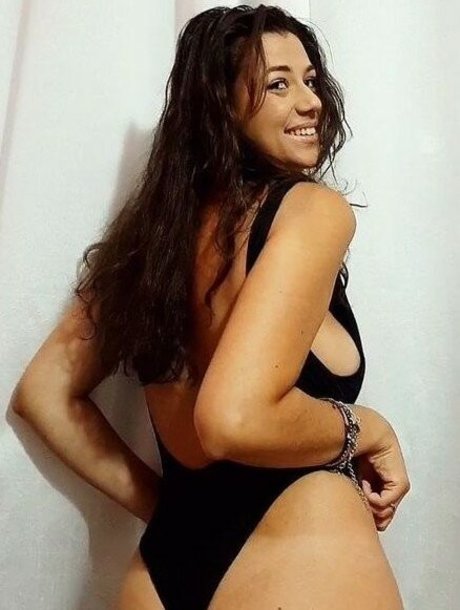 Deborah Neri star hd image