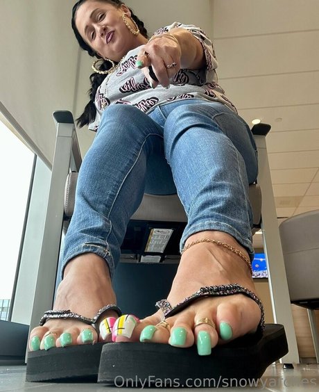 snowyarches pornstar nude img