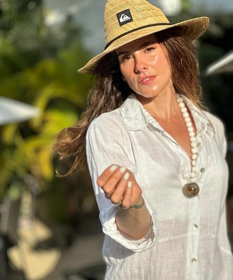 Zharick Leon pornstar high quality pictures