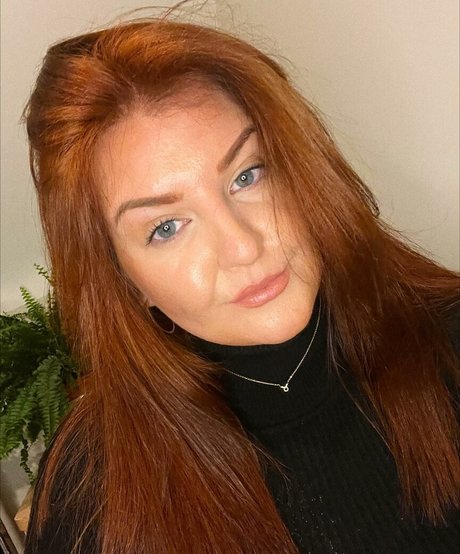 Rebecca Shortt pretty pornstar photos