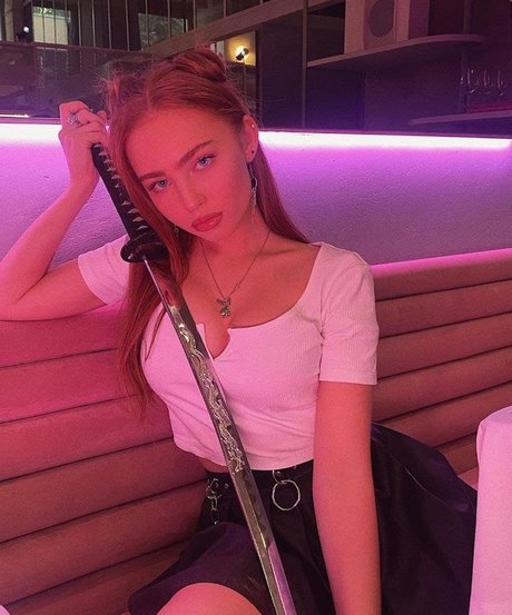 Renata Valliulina nude actress galleries