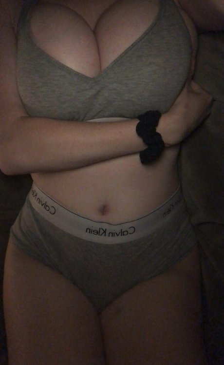 Megan Bitchell model high quality pic