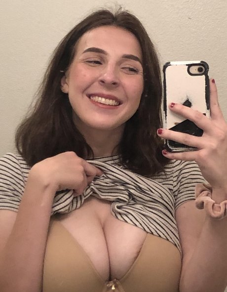 Megan Bitchell star naked images