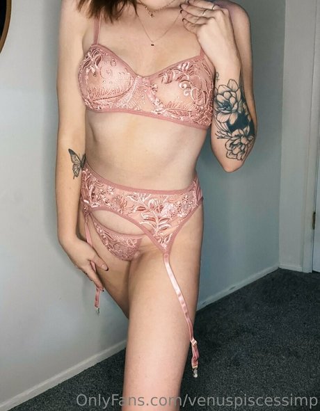 venuspiscessimp star naked galleries